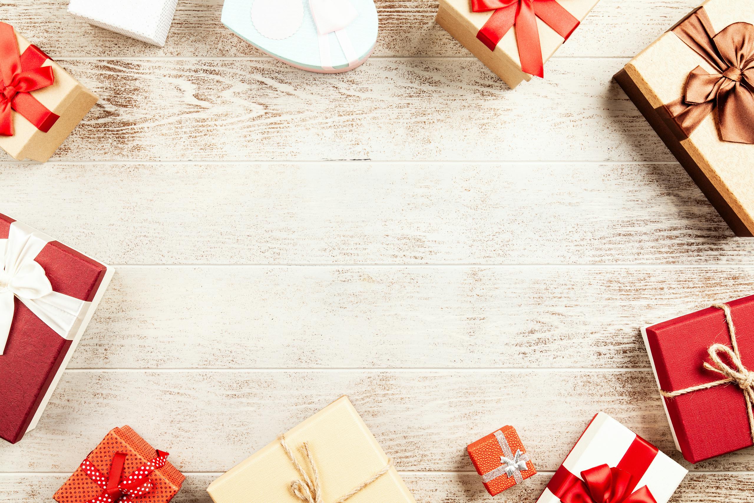 Fish extender hanging on a Disney cruise stateroom door